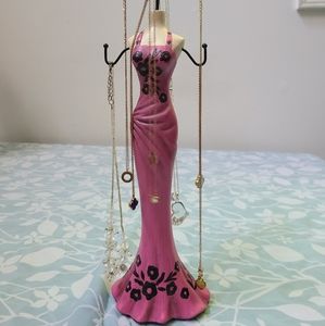 Meet your Posher, Faye